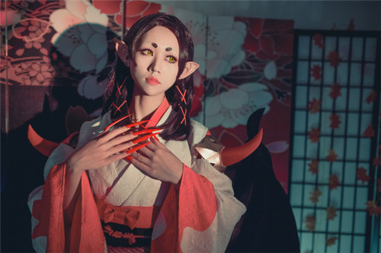 吸血姬cos正片