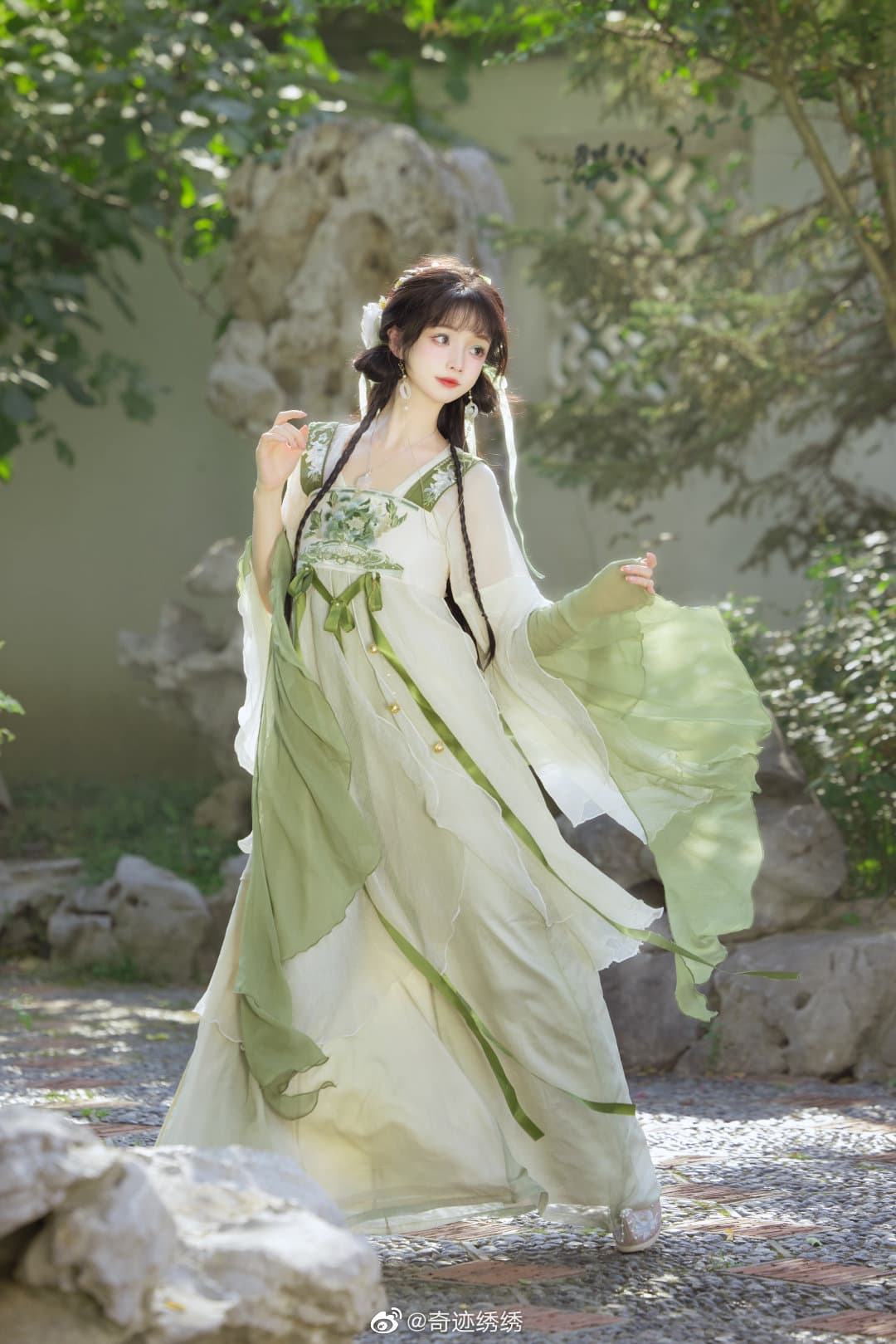 莺莺燕燕春春,花花柳柳真真。@奇迹绣绣 摄影-第3张