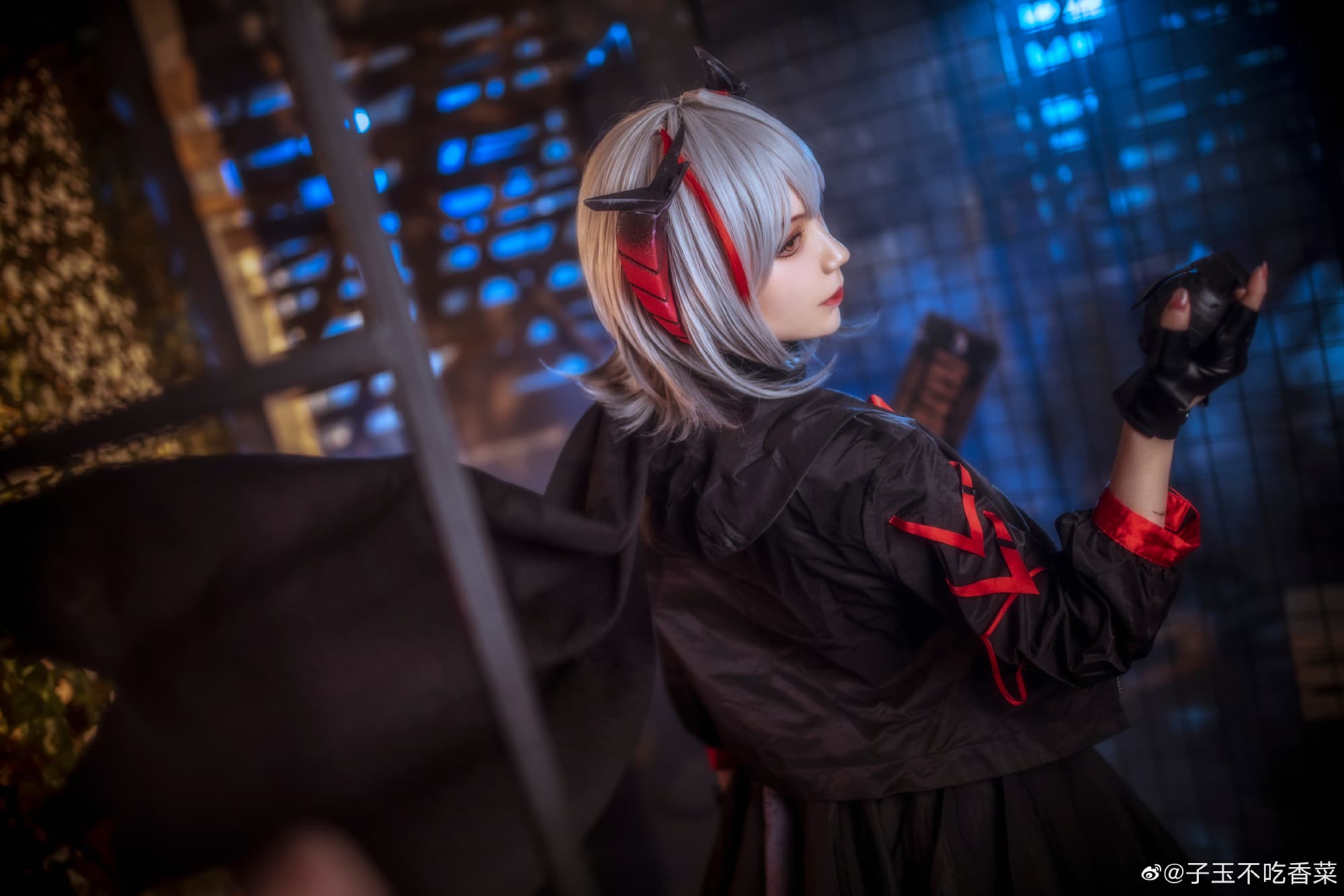 【COS】对了，有个意料之外的损失—W死了 明日方舟w@子玉不吃香菜 COSPLAY-第1张